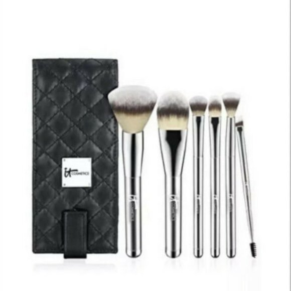 It Cosmetics Heavenly Luxe 6-pc Brush Collection with Travel Case MSRP $182 NWT - Picture 2 of 5
